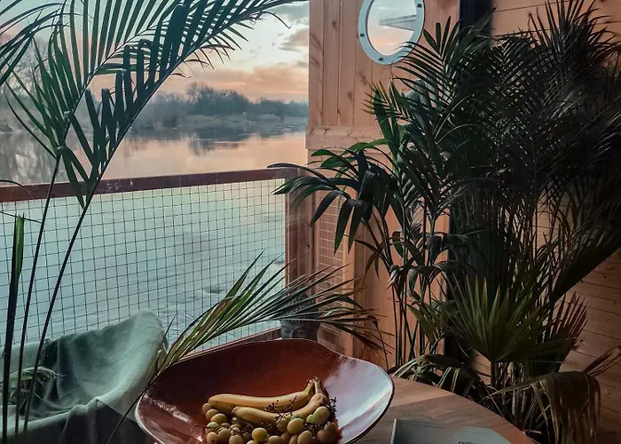 Tatil Evi Na Wodzie - On The River *