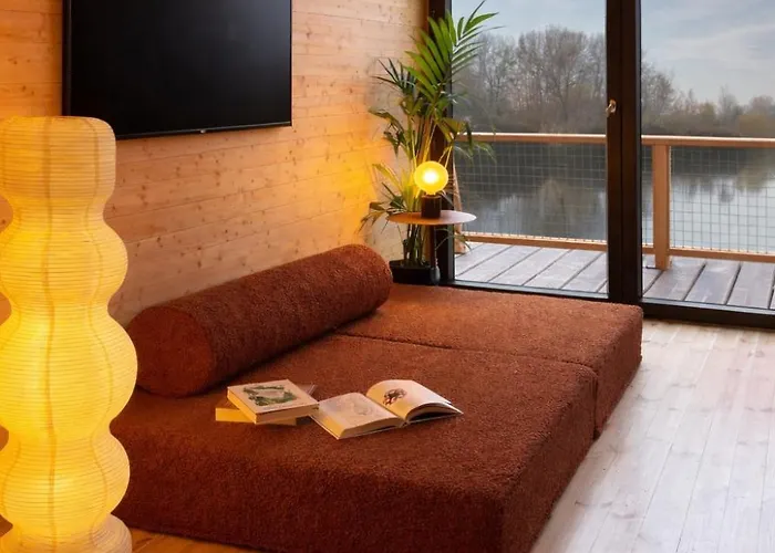 Tatil Evi Na Wodzie - On The River