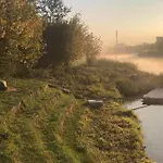 Na Wodzie - On The River Dom wakacyjny Poznań