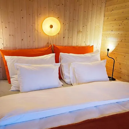 Na Wodzie - On The River * Познань