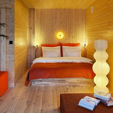 Na Wodzie - On The River Познань