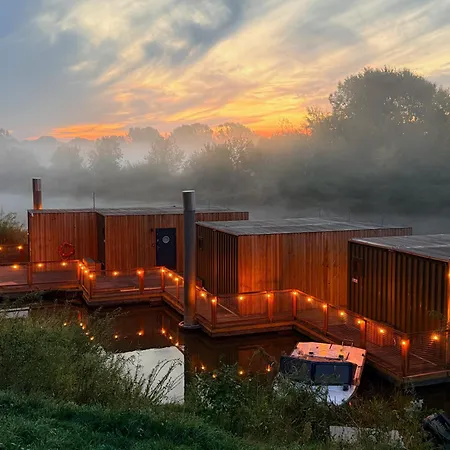 Na Wodzie - On The River Holiday home *