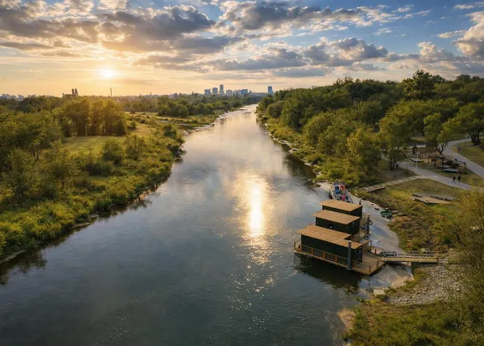 Dom wakacyjny Na Wodzie - On The River *