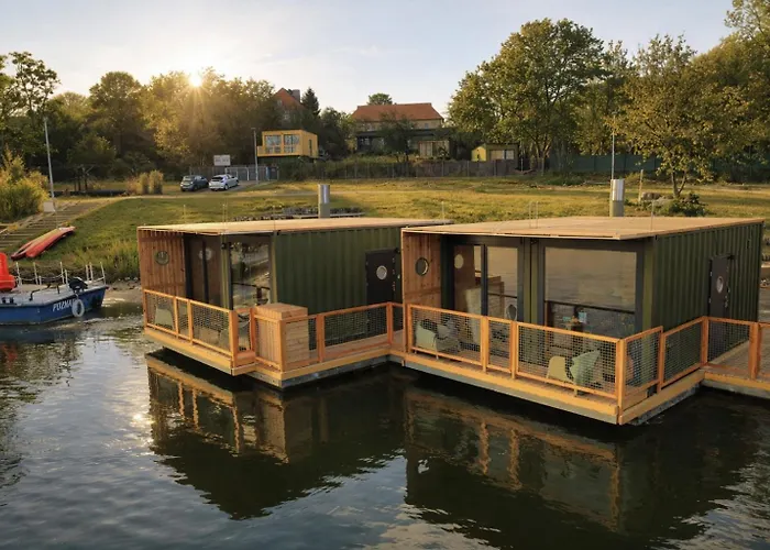 Dom wakacyjny Na Wodzie - On The River