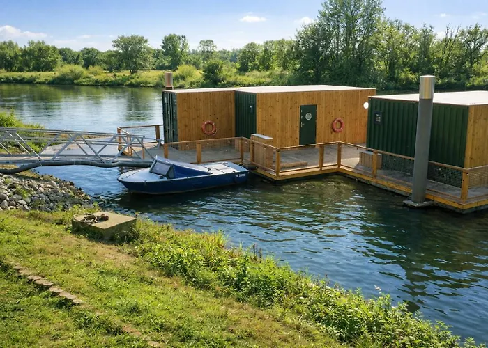 Na Wodzie - On The River Poznań